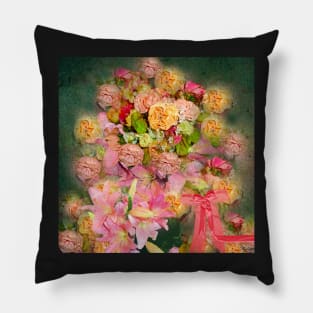 ROSES BOUNTIFUL SO SHABBY CHIC Pillow