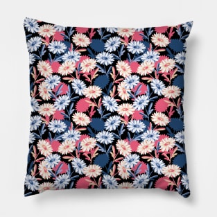 Romantic Daisy Flower in the Night Pillow