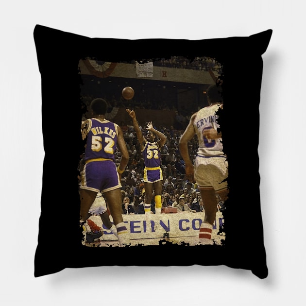 Magic Johnson - NBA Finals, 1982 Pillow by Omeshshopart