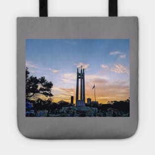 visit, appreciate, stroll, outing, park, green, travel, nature, outdoor, out, philippines, trip, quezon city, quezon memorial circle, monument Tote