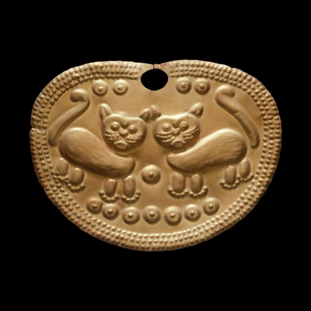 Golden Inca Cats pendant by ArianJacobs