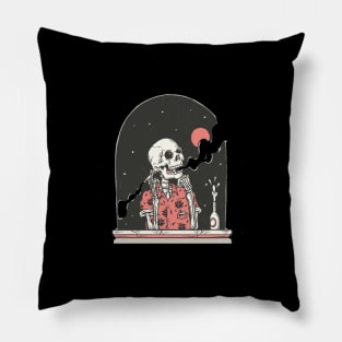 smoke drunk skull relaxing Pillow