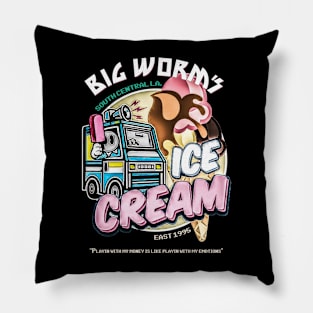 big worms van Pillow