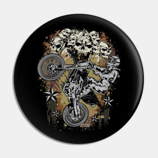 BROWN FEARLESS BIKER Pin