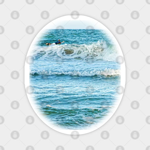 Surfing the ocean waves Magnet by hereswendy