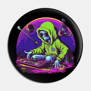 Alien Rave Pin