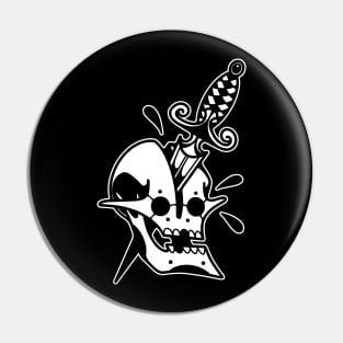 Traditional skull Pin