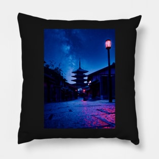 Tokyo Yasaka Pagoda Pillow