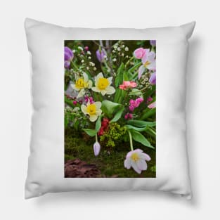 Floral arrangement in closeup Pillow