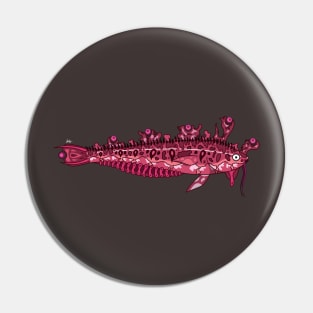 Fissure-Scaled Kelpfish Pin