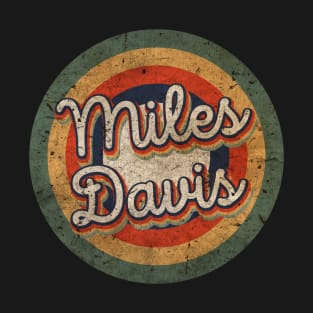 Miles Name Personalized Davis Vintage Retro 60s 70s Birthday Gift T-Shirt