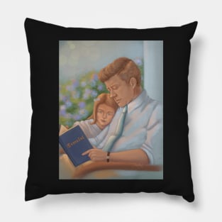 JFK and Caroline reading Pillow