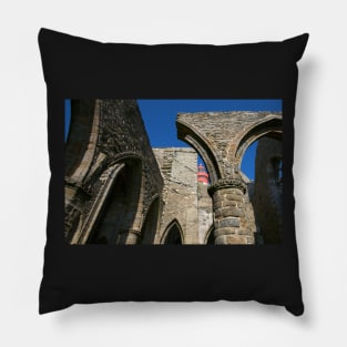 St Mathieu - Le Phare et les Ruines de l'Abbaye Pillow