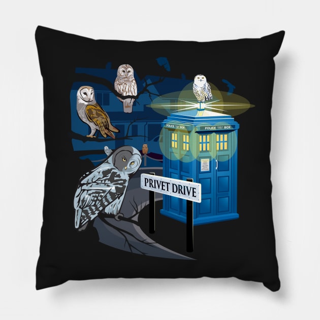 Dr Who - TOP TEN #2 (Hedwig Says Who!) Pillow by LaughingDevil