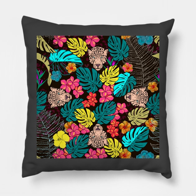 Jungle pattern Pillow by Natapattern