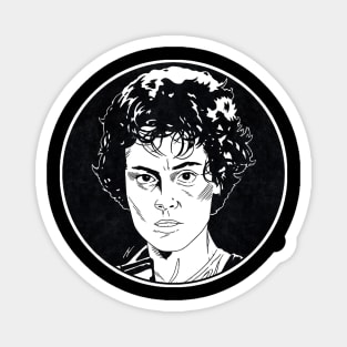 ELLEN RIPLEY - Aliens (Circle Black and White) Magnet