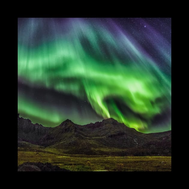 Aurora Borealis by NewWorldIsHere