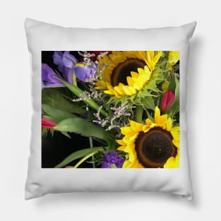 Sunflower vibes Pillow