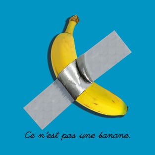 Ce N'est Pas Une Banane. T-Shirt