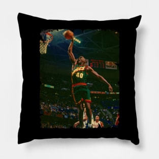 Shawn Kemp - Vintage Design Of Basketball Pillow