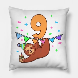 I am 9 with sloth - kids birthday 9 years old Pillow