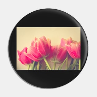 Spring Tulip 1 Pin