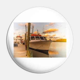 Fishing boat of Calabash Pin