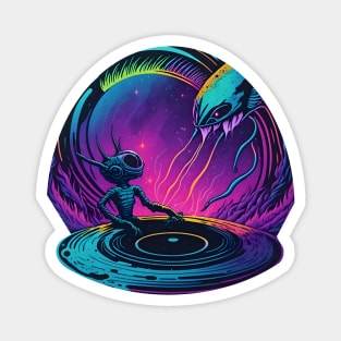 Alien DJ rocking a giant Vinyl Record Magnet