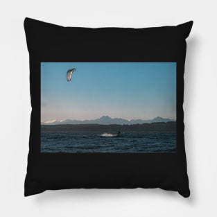 Kitesurfing in the pacific northwest Pillow