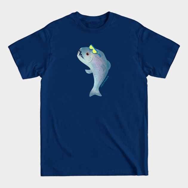 Disover Big Vampire Fish with sunglasses - Big Fish - T-Shirt