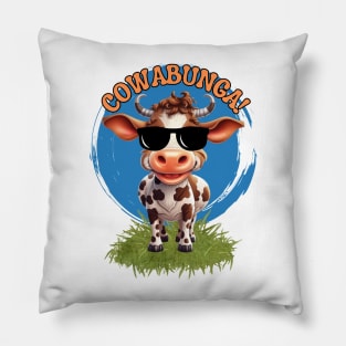 Cute Funny cow with sunglasses saying Cowabunga! Pillow