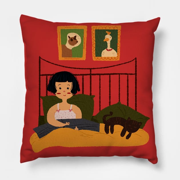 Amelie Pillow by Fatemeh.art