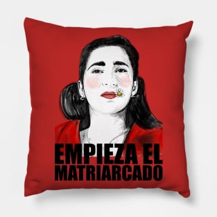 Nairobi "Empieza el matriarcado" Pillow