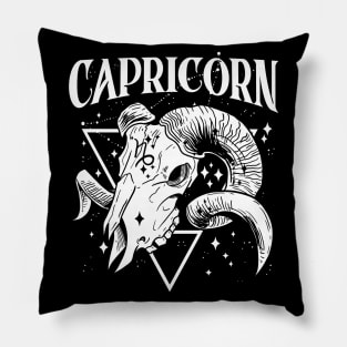 CAPRICORN Charm Astronomy Witch Shirt Skull constellation Pillow