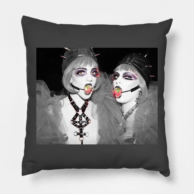 RAVE MUSIC 90S - special collector edition Pillow by BACK TO THE 90´S