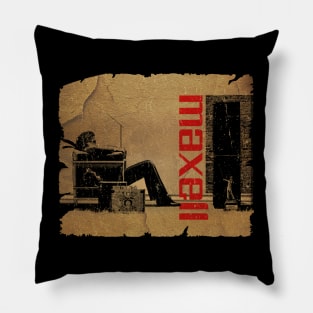 maxell - blown away Pillow