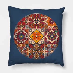 Boho style circle design with moroccan tile pattern Pillow