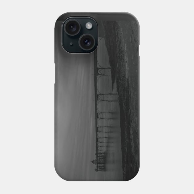 Clevedon pier in wintertime Phone Case by stevepaint