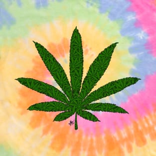 Marijuana Leaf - marijuana leaf pattern T-Shirt