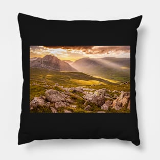 Tryfan Pillow