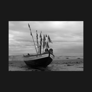 fishing boat, b&w T-Shirt