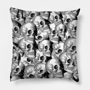 Repeat Skull †††† Graphic Design Pillow