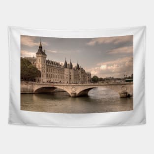 La Conciergerie From Pont au Change © Tapestry