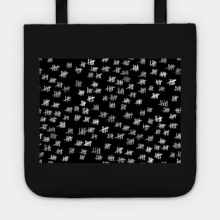 Anticipiating countdown - white on black Tote