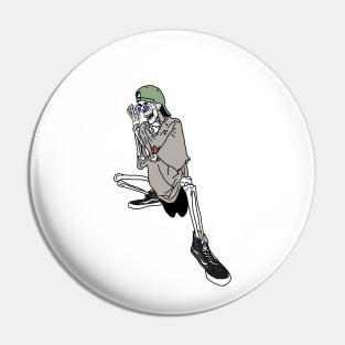 Skully boii Pin