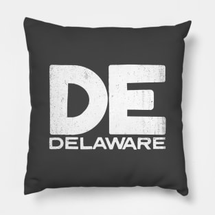 DE Delaware State Vintage Typography Pillow