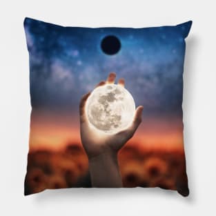 Moon thief Pillow