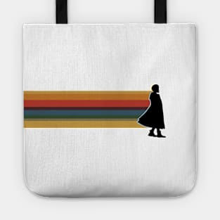 the woman who fell to earth Tote