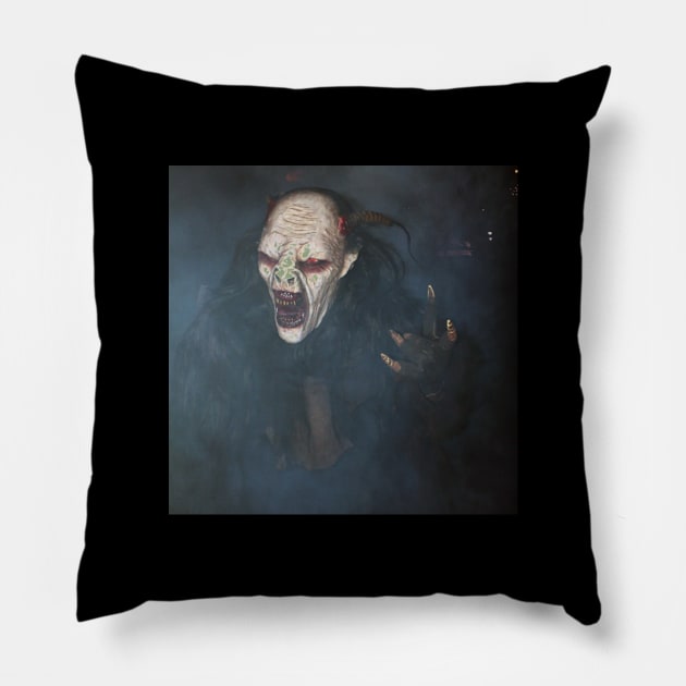 Screaming monster Pillow by daengdesign66