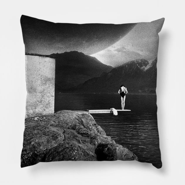The sea is calm Pillow by iamshettyyy
